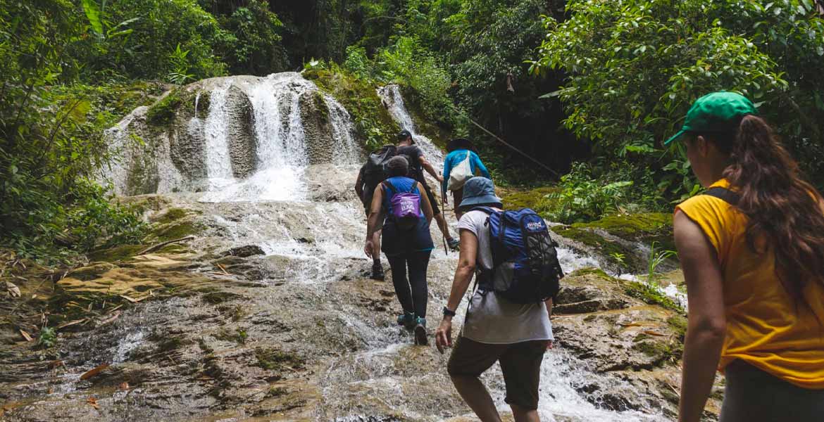 100 Waterfalls Experience