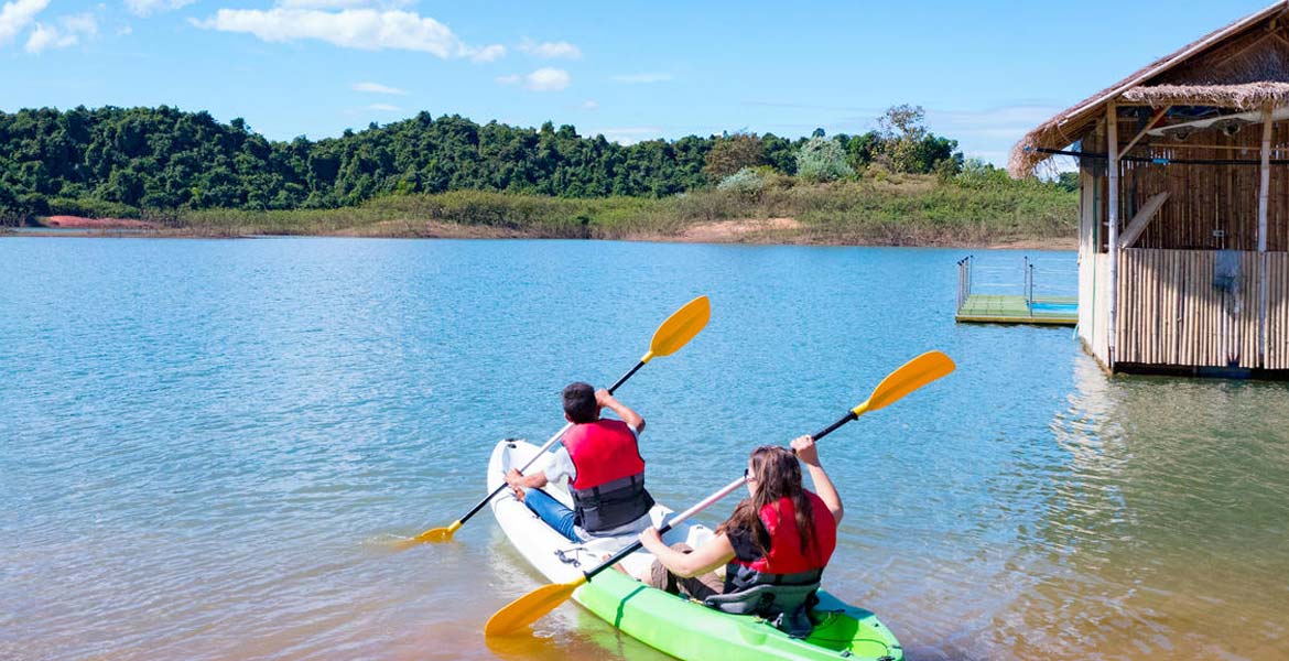 Kayaking Nam Ngum Lake