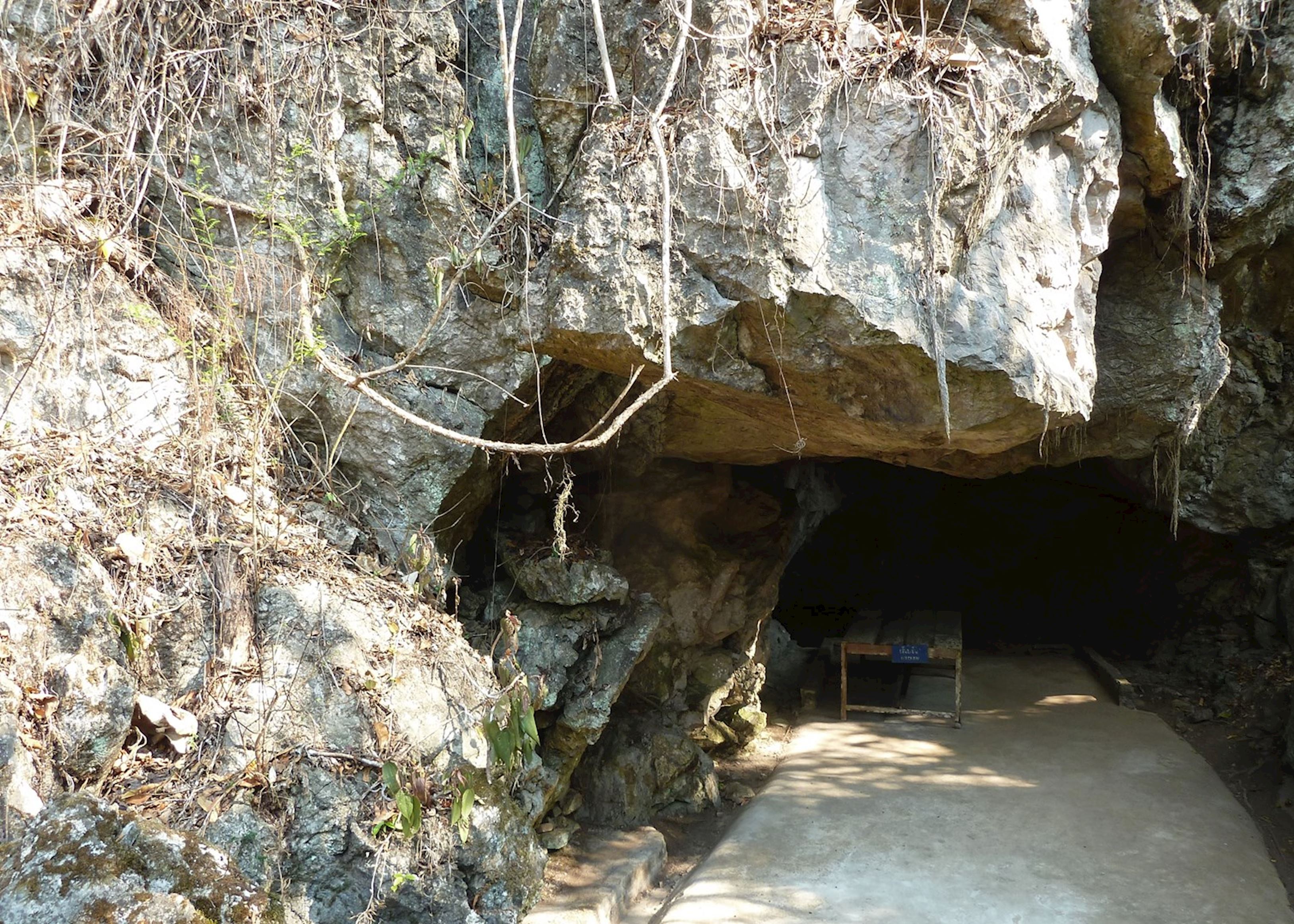 Vieng Xai Caves